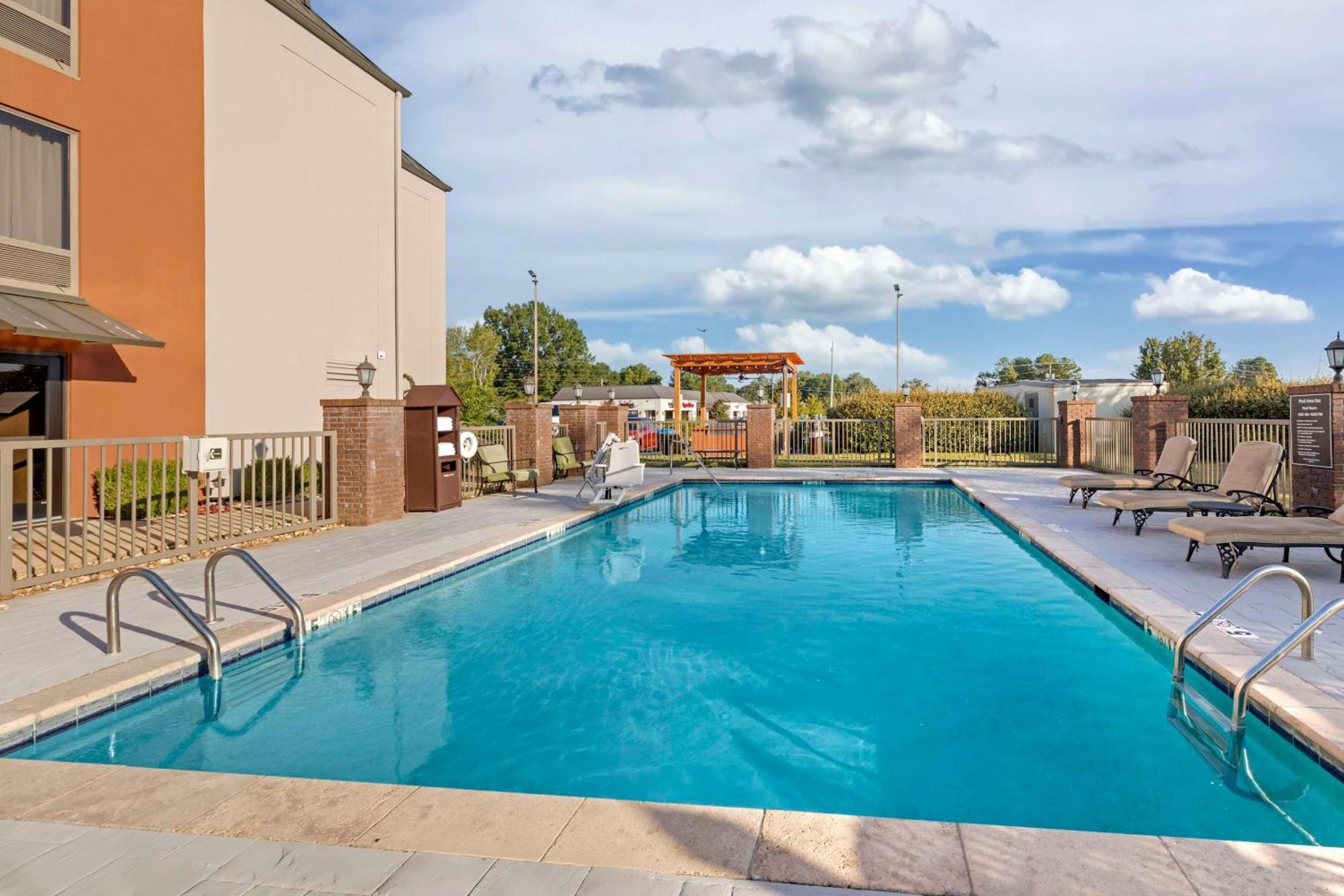 Best Western New Albany Esterno foto